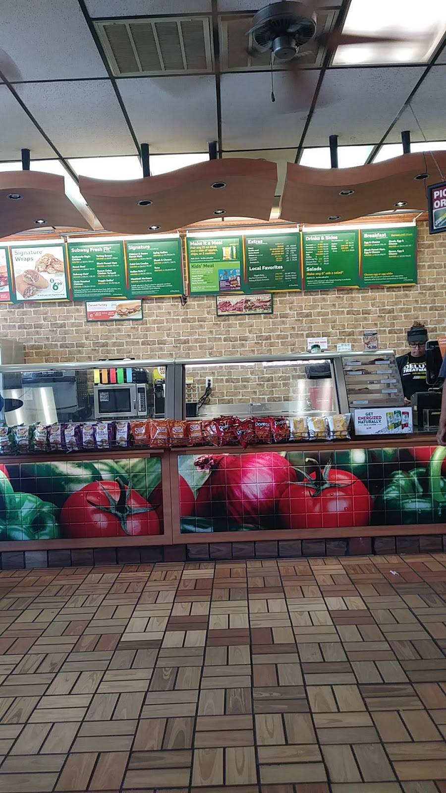 Subway | restaurant | 1589 N Palm Ave, Fresno, CA 93728, USA | 5592372041 OR +1 559-237-2041