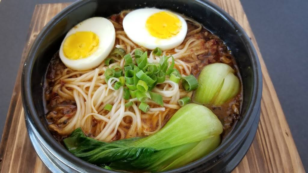 Beijing Express | restaurant | 1400 E Old Settlers Blvd ste 102, Round Rock, TX 78664, USA | 5122188282 OR +1 512-218-8282