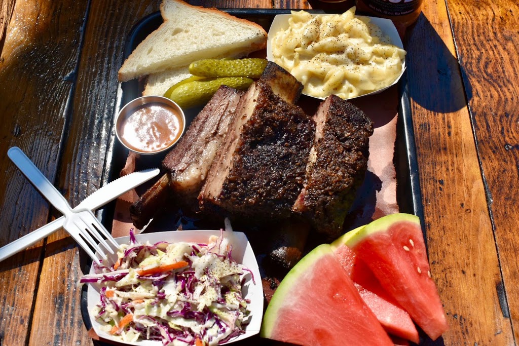 Iron Oak Smokehouse | restaurant | 325 W 9th St Unit 23, Beach Haven, NJ 08008, USA | 5089423067 OR +1 508-942-3067