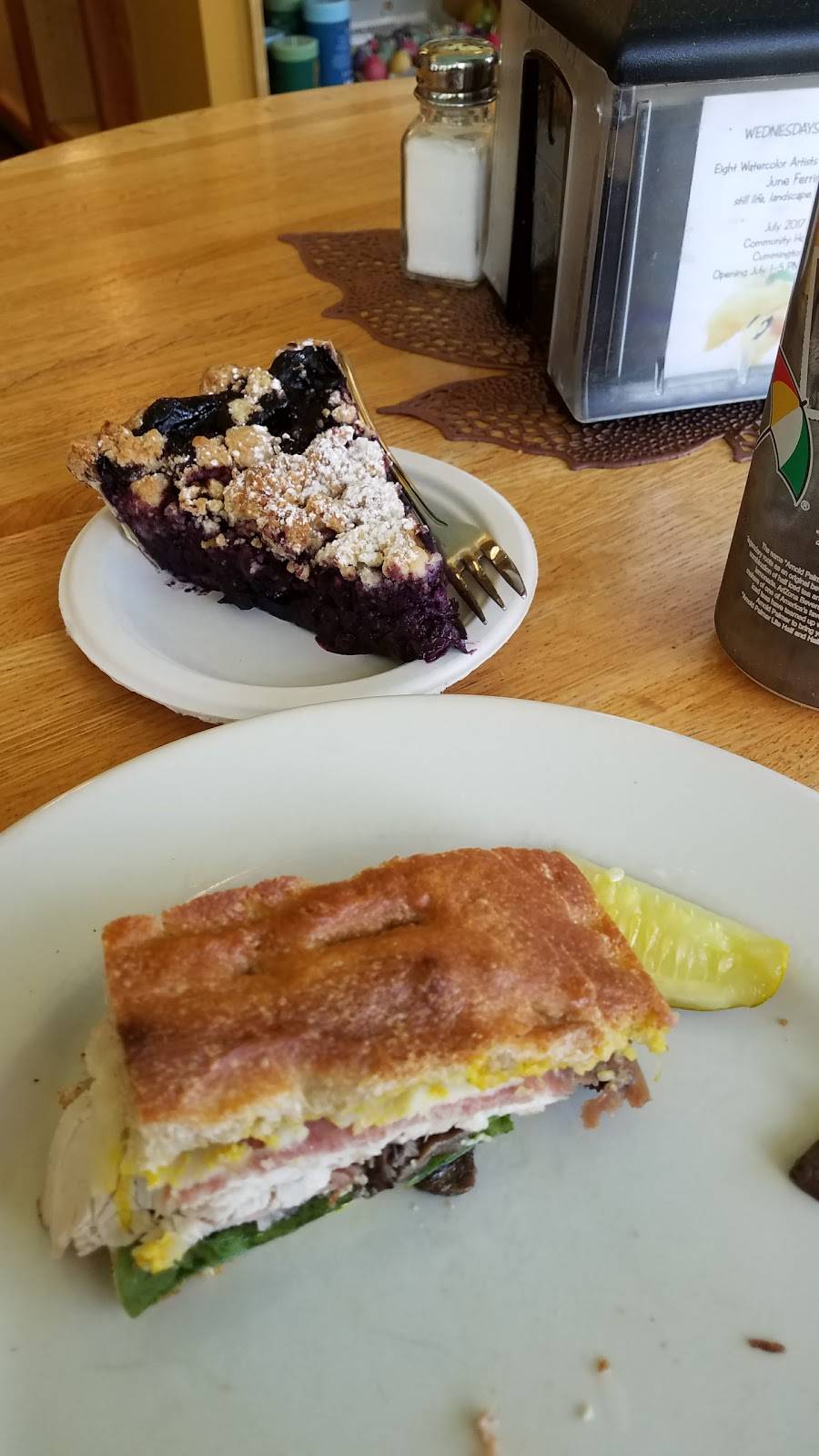 Old Creamery Co-op | cafe | 9610, 445 Berkshire Trail, Cummington, MA 01026, USA | 4136345560 OR +1 413-634-5560