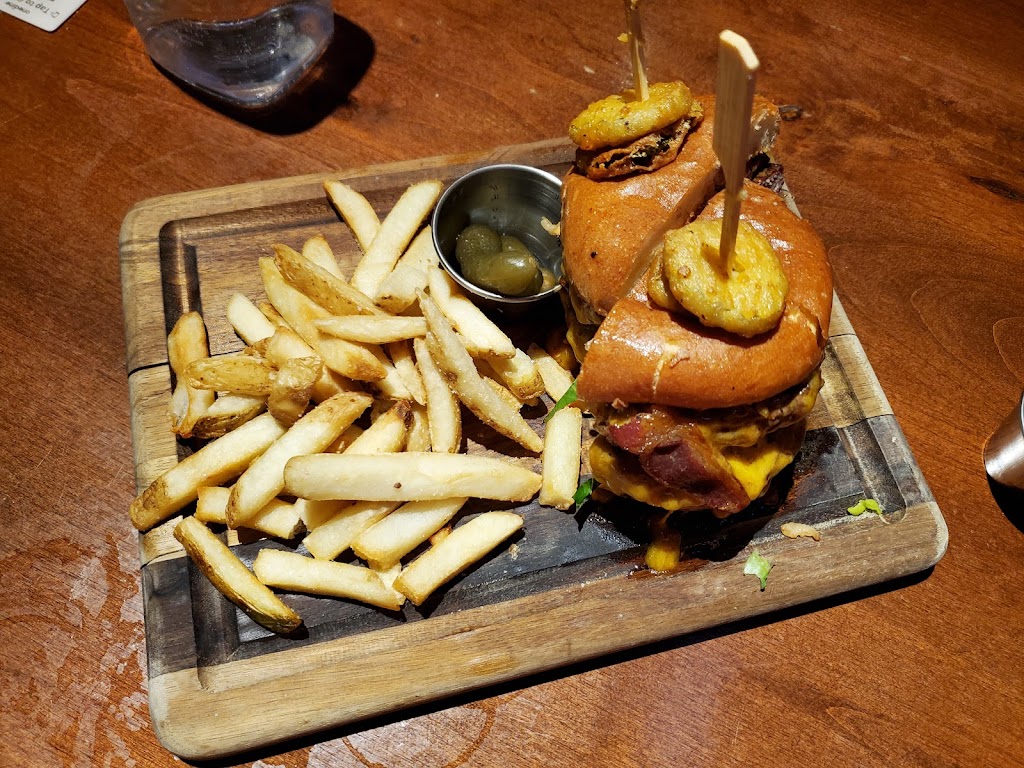 Cheeky Monkey Brewing Co. | restaurant | 3 Lansdowne St, Boston, MA 02215, USA | 6178590030 OR +1 617-859-0030