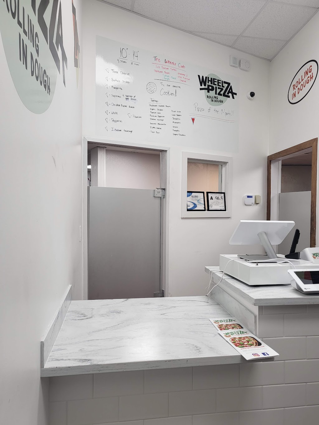 Wheelz Pizza of Midtown Charlotte | restaurant | 901 S Kings Dr #150, Charlotte, NC 28204, USA | 7049005734 OR +1 704-900-5734