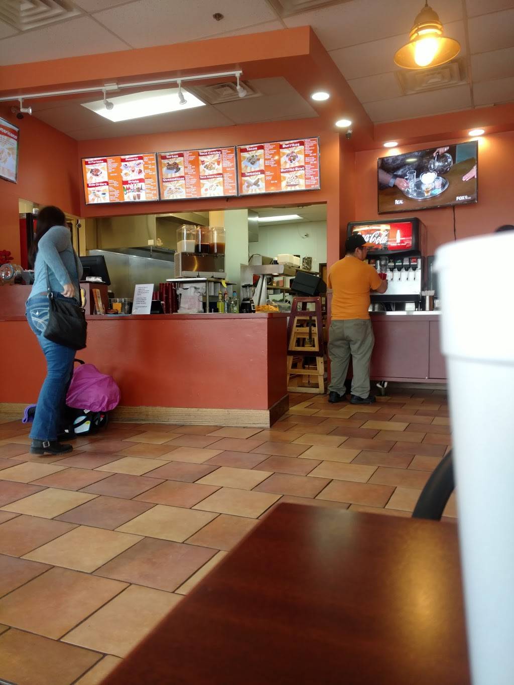 El Pariente Mexican Grill | restaurant | 961 Wildwood Rd, St Paul, MN 55115, USA | 6517485187 OR +1 651-748-5187