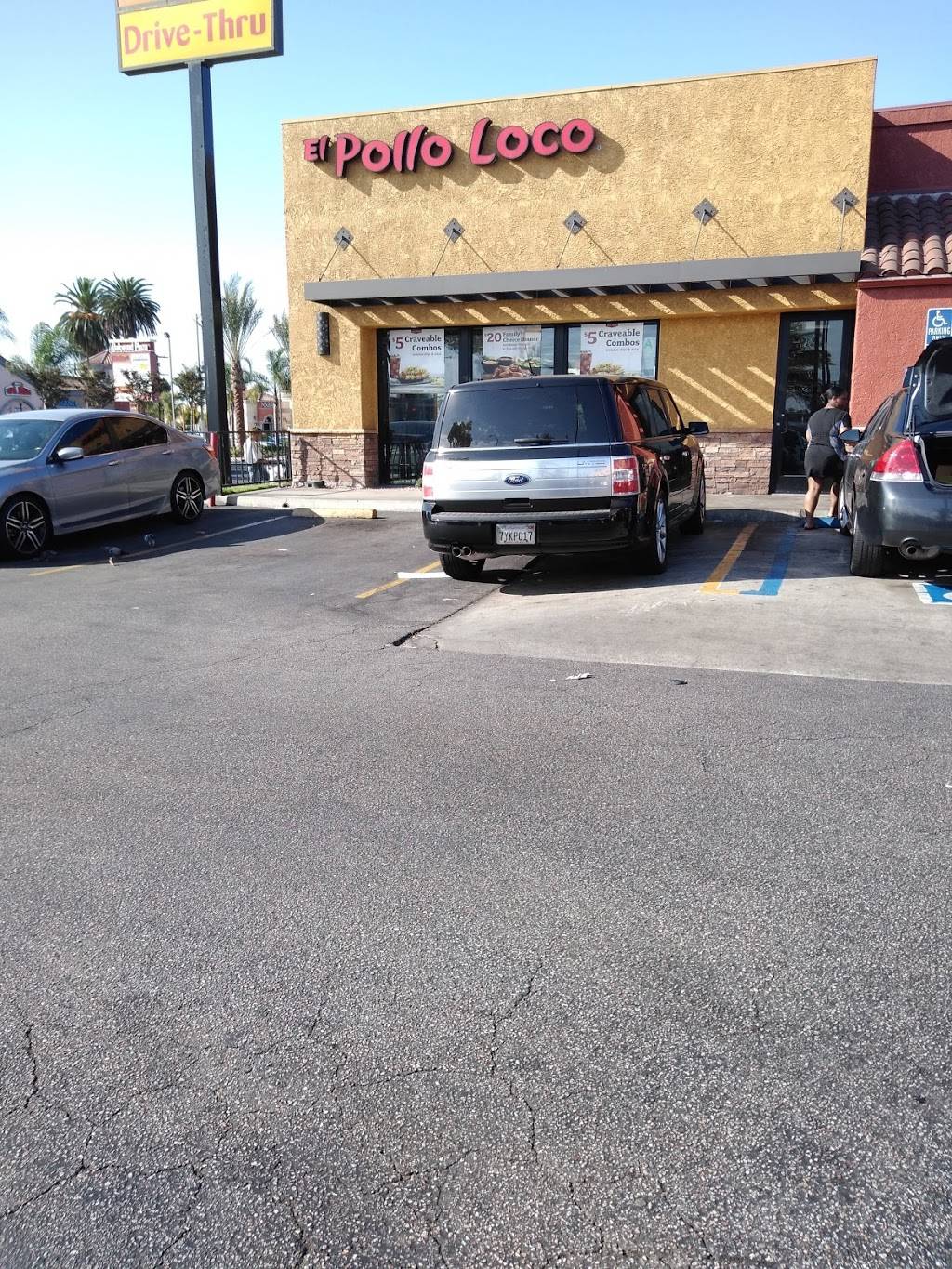 El Pollo Loco | restaurant | 11118 Long Beach Blvd, Lynwood, CA 90262, USA | 3106327446 OR +1 310-632-7446