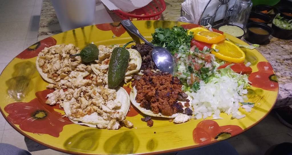 Los Alambres Mexican Restaurant | restaurant | 4460 Morrison Rd, Denver, CO 80219, USA | 3039342564 OR +1 303-934-2564