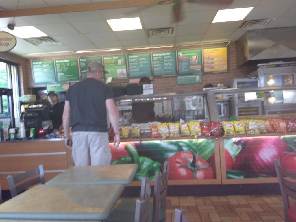 Subway | restaurant | 1295 Toronto Rd, Springfield, IL 62712, USA | 2175851355 OR +1 217-585-1355