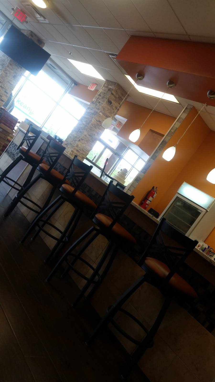 Chirilagua Pollo & Steak | restaurant | 4112 Mt Vernon Ave, Alexandria, VA 22305, USA | 7038379100 OR +1 703-837-9100