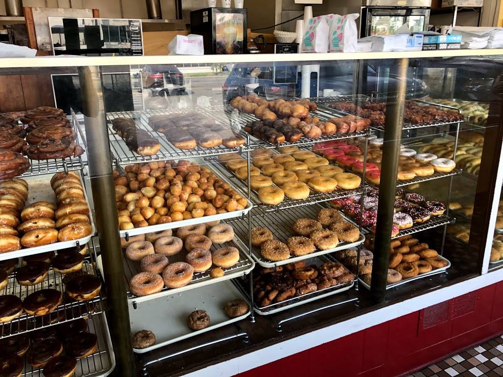 Christys Donuts Kolaches | bakery | 1103 W Gray St, Houston, TX 77019, USA | 7135244005 OR +1 713-524-4005