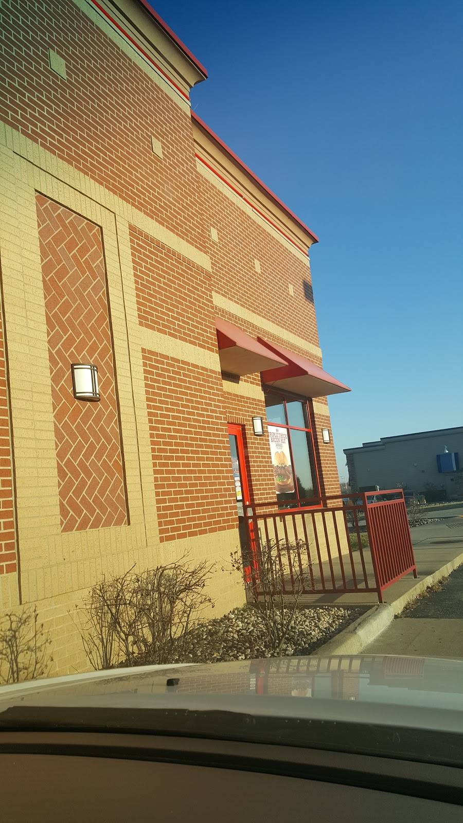 Arbys | meal takeaway | 20111 E Valley View Pkwy, Independence, MO 64057, USA | 8167951301 OR +1 816-795-1301