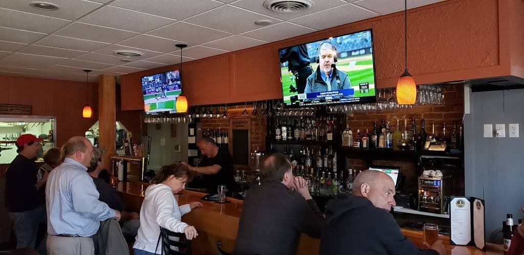 Double Ts Tavern | restaurant | Weed St, Marlborough, MA 01752, USA | 5084850007 OR +1 508-485-0007