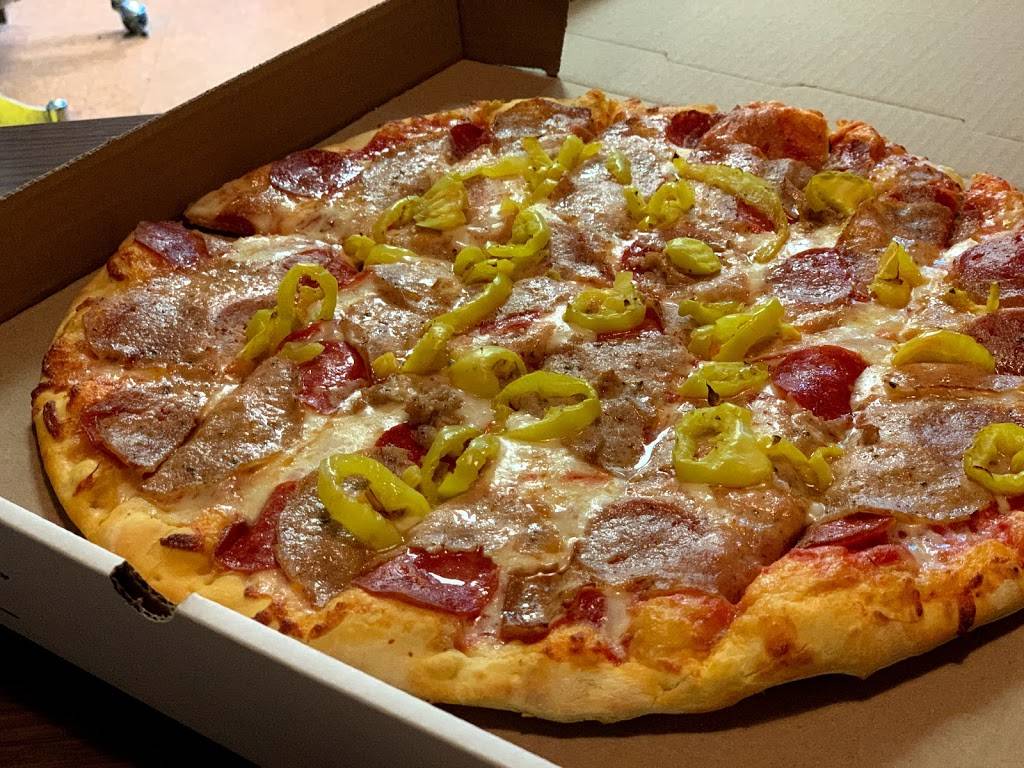 Lorobis Pizza | restaurant | 2498 Cleveland Ave, St Albans, WV 25177, USA | 3047274205 OR +1 304-727-4205