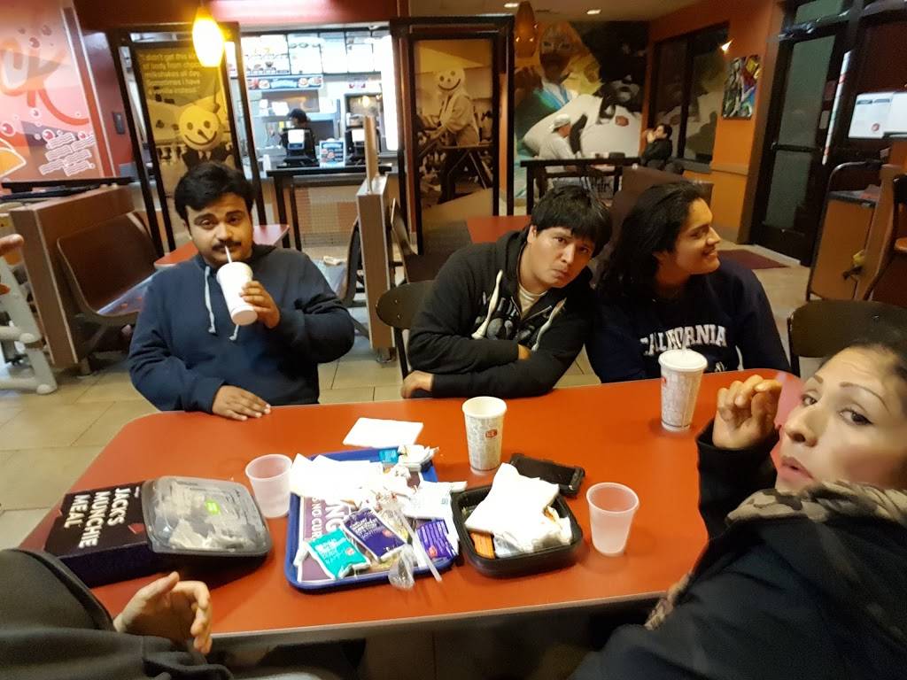 Jack in the Box | restaurant | 1085 S Green Valley Rd, Watsonville, CA 95076, USA | 8317243993 OR +1 831-724-3993