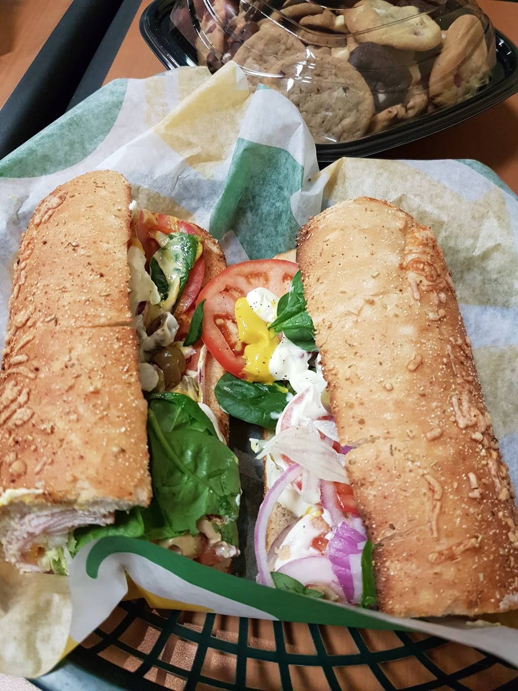 Subway | restaurant | 825 Southdale Rd W Unit #03, London, ON N6P 0C6, Canada | 5196521984 OR +1 519-652-1984