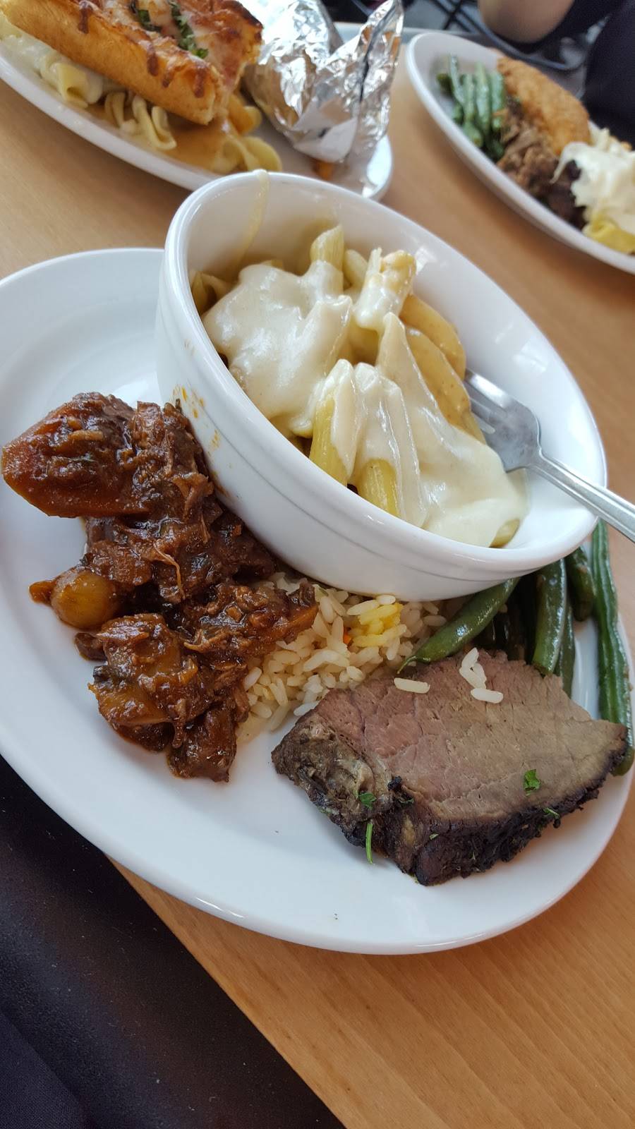 Café Ventanas | restaurant | 9500 Gilman Dr, La Jolla, CA 92093, USA | 8588221975 OR +1 858-822-1975