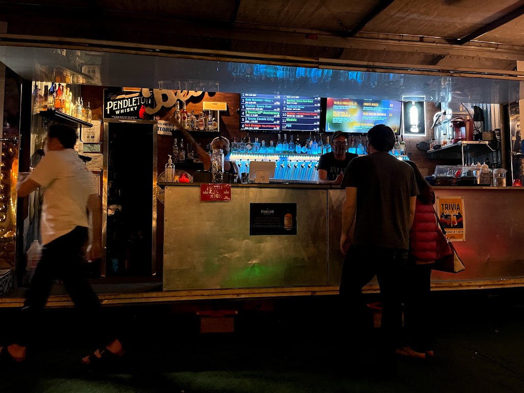 Traveling Taphouse | restaurant | 4058 N Mississippi Ave, Portland, OR 97227, USA | 6122206076 OR +1 612-220-6076