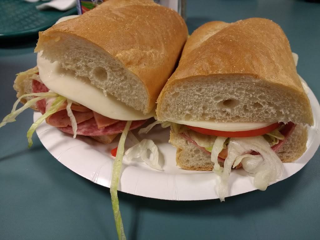 Wood Road Deli | meal takeaway | 150 Wood Rd, Braintree, MA 02184, USA | 7813566325 OR +1 781-356-6325