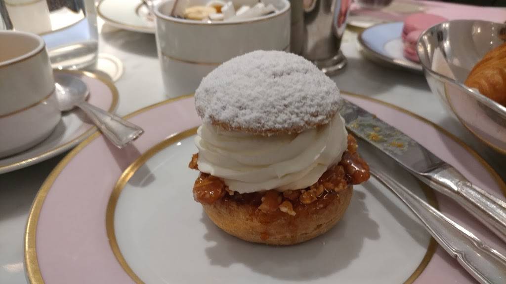 Ladurée Washington DC M Street | bakery | 3060 M St NW, Washington, DC 20007, USA | 2027370492 OR +1 202-737-0492