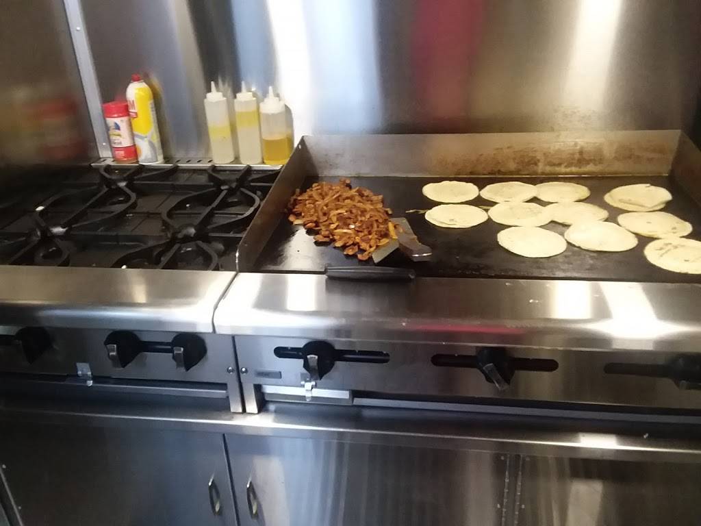 Taqueria La Bendicion De Dios | restaurant | 3330 W New Haven Ave, Melbourne, FL 32904, USA | 3212617839 OR +1 321-261-7839