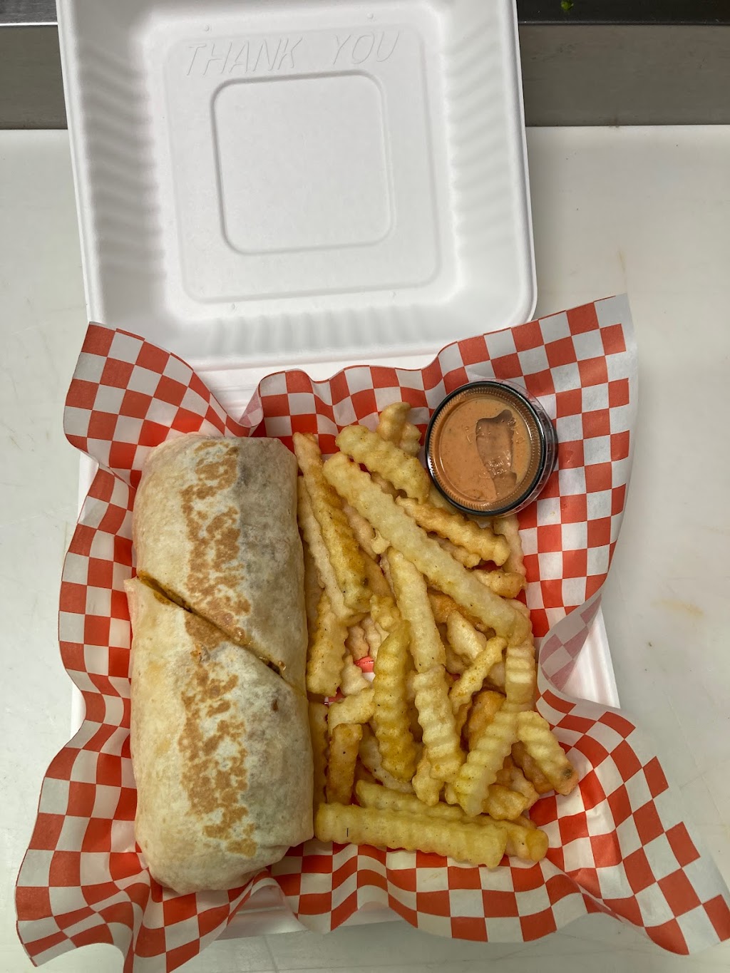 The Kluckin Chicken | meal takeaway | 2700 E Colorado Blvd, Pasadena, CA 91107, USA | 6262986544 OR +1 626-298-6544