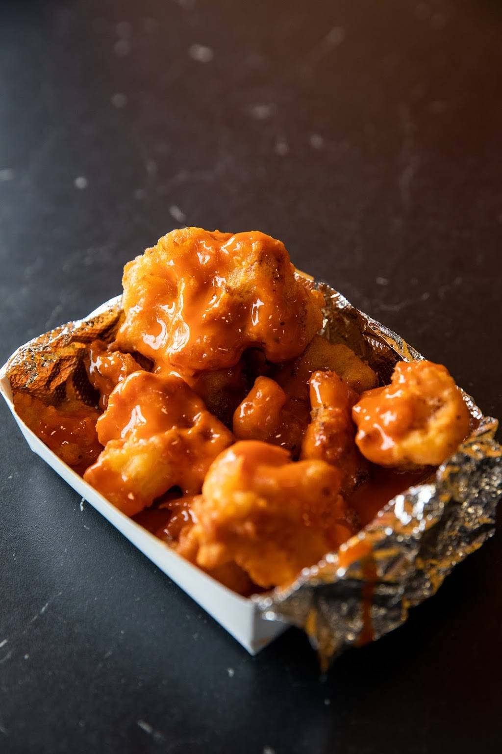 Wing Snob | restaurant | 205 S Livernois Rd, Rochester Hills, MI 48307, USA | 2489659464 OR +1 248-965-9464