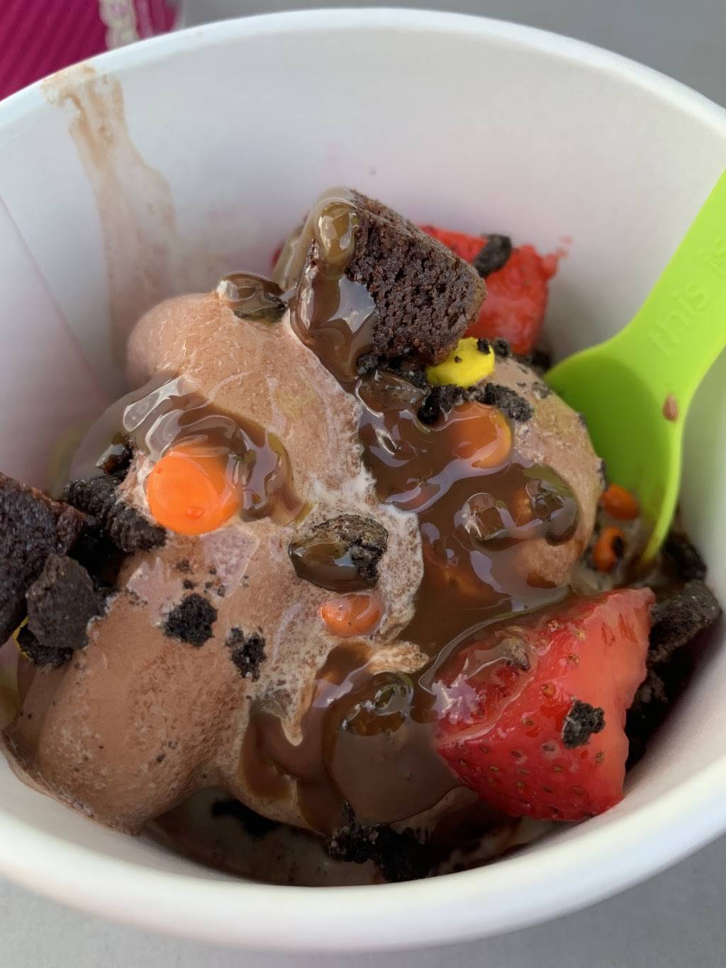 Menchies Frozen Yogurt | bakery | 3030 Watson Blvd Suite 1100, Warner Robins, GA 31093, USA | 4789531910 OR +1 478-953-1910