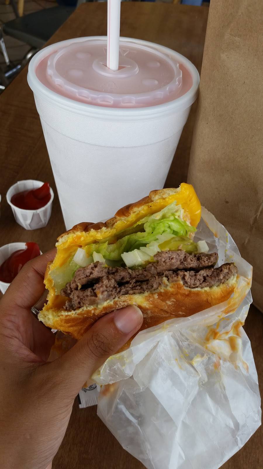 Burger Shake | restaurant | 219 E New Circle Rd, Lexington, KY 40505, USA | 8592994113 OR +1 859-299-4113