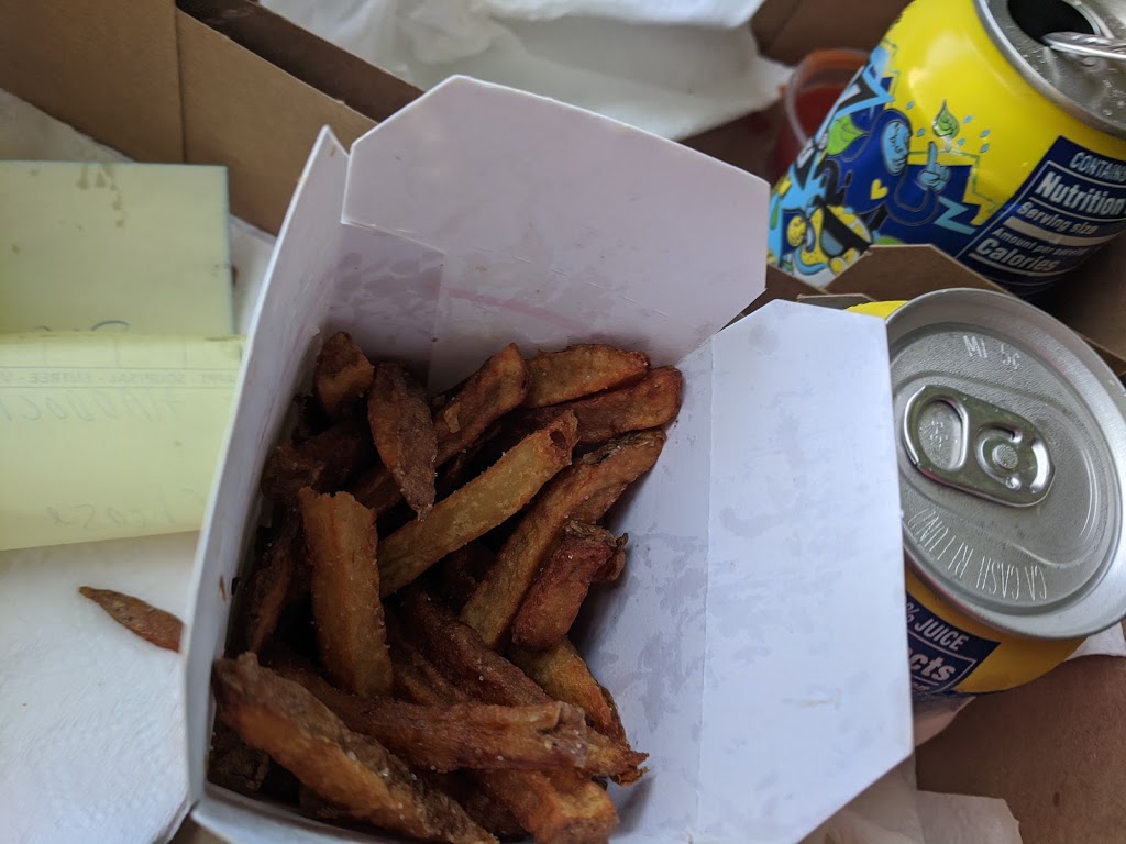 Bri’s Fries | restaurant | 181 E Lakeshore Dr, Colchester, VT 05446, USA | 8028916644 OR +1 802-891-6644