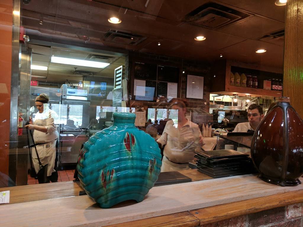 Raffertys Restaurant and Bar | restaurant | 4577, 4041 Armory Oaks Dr, Nashville, TN 37204, USA | 6152799660 OR +1 615-279-9660