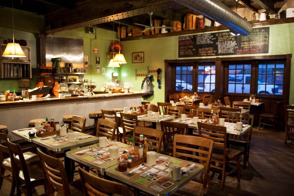 Honeys Sit n Eat | restaurant | 800 N 4th St, Philadelphia, PA 19123, USA | 2159251150 OR +1 215-925-1150