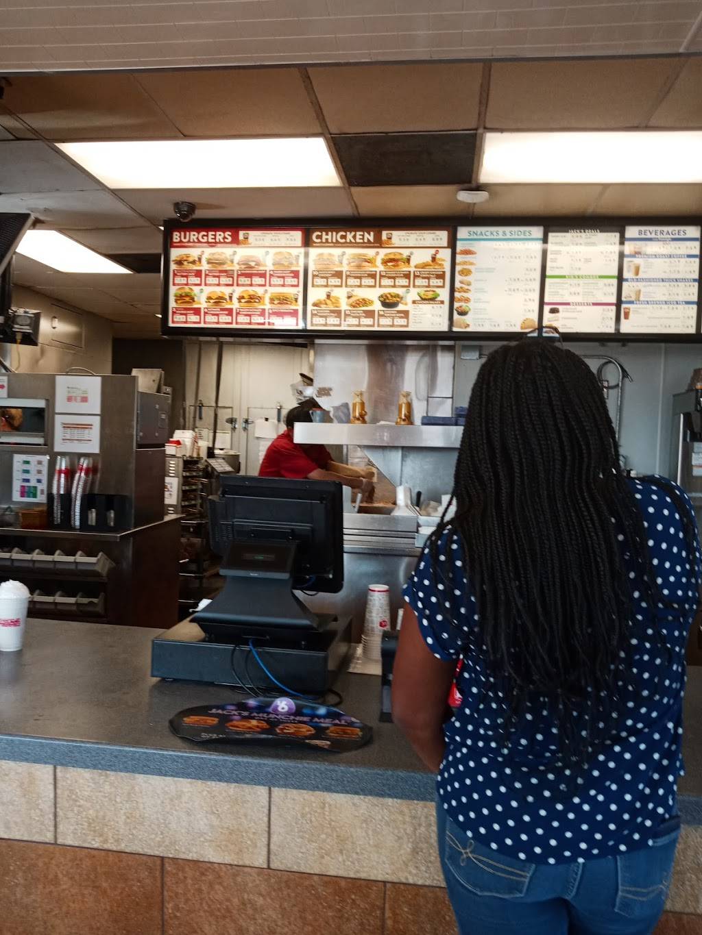 Jack in the Box | restaurant | 3601 N Main St, Baytown, TX 77521, USA | 2818371046 OR +1 281-837-1046