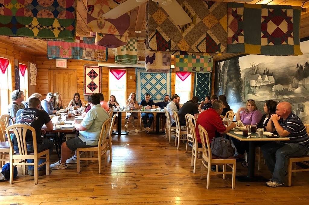 Claysville Store | restaurant | 5650 E Claysville Rd, Hartsburg, MO 65039, USA | 5736368443 OR +1 573-636-8443