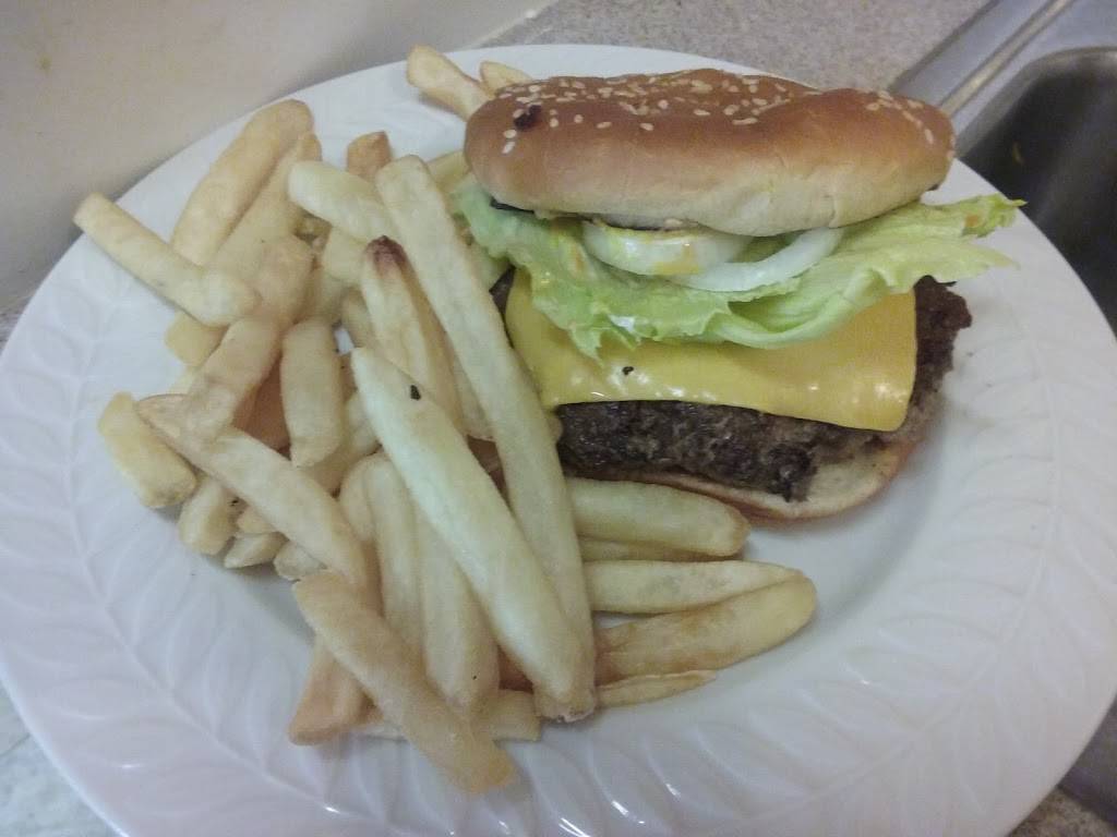 Shop N Go | restaurant | 2154 Broadway, Fort Myers, FL 33901, USA | 8635175729 OR +1 863-517-5729