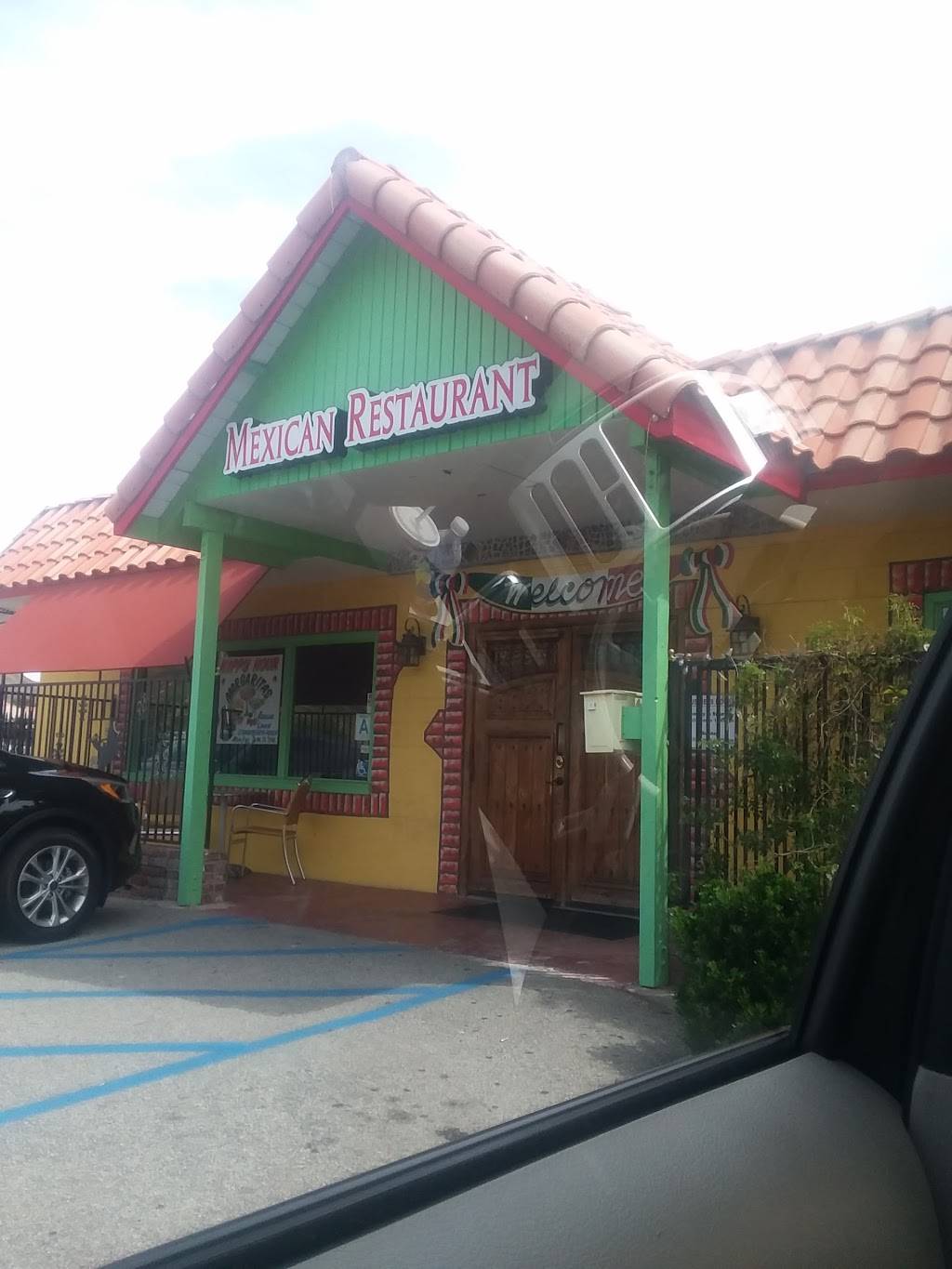 Casa Vieja | restaurant | 18401 Soledad Canyon Rd, Santa Clarita, CA 91387, USA | 6612529804 OR +1 661-252-9804