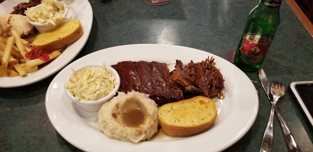 Smokey Bones | meal takeaway | 7848 Mall Rd, Florence, KY 41042, USA | 8593715425 OR +1 859-371-5425