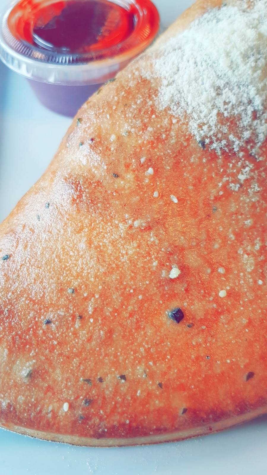 Maestro Pizza and Grill | restaurant | 2421 Walker Rd, Windsor, ON N8W 3P8, Canada | 5192506222 OR +1 519-250-6222