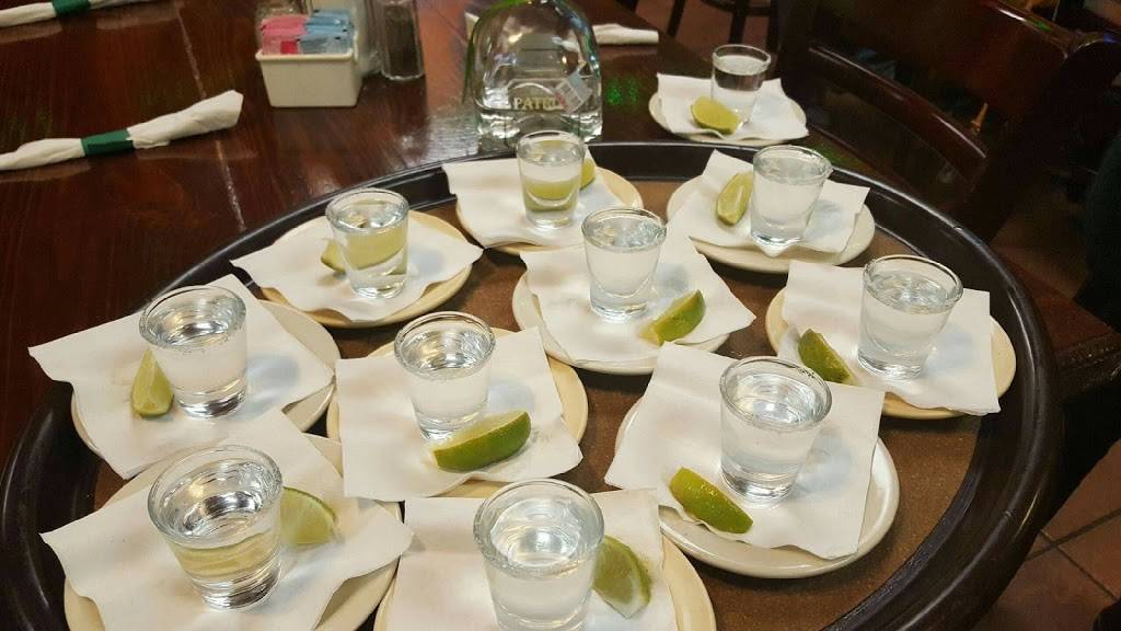 10 De Mayo Beaumont | restaurant | 8350 College St, Beaumont, TX 77707, USA | 4098614292 OR +1 409-861-4292