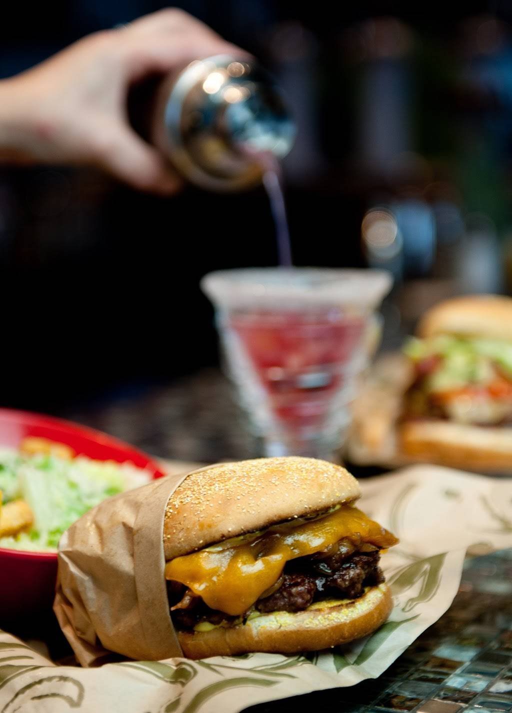 Hops n Drops | restaurant | 2529 Bickford Ave building 11 suite b, Snohomish, WA 98290, USA | 3607996153 OR +1 360-799-6153