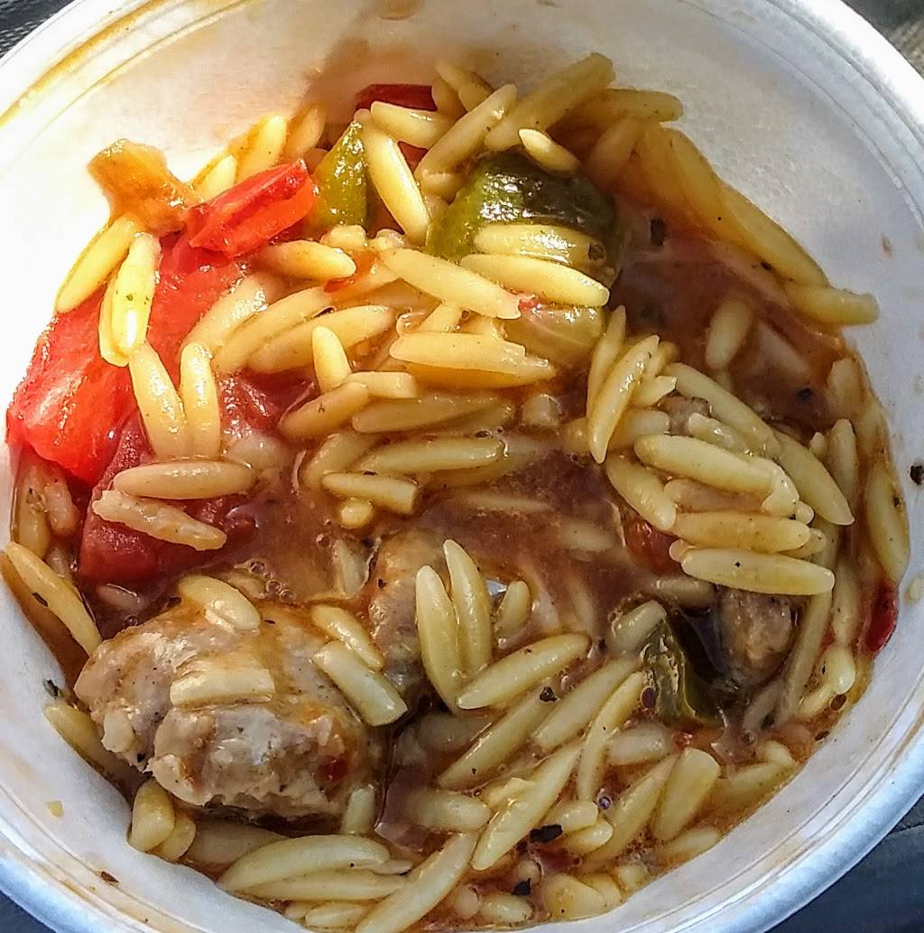 Nibos Pizza | restaurant | 15600 King Rd, Riverview, MI 48193, USA | 7344795000 OR +1 734-479-5000