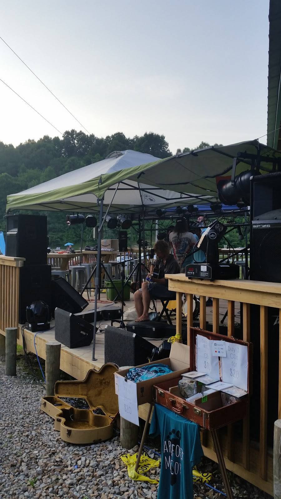 Nickel Valley Resorts | restaurant | 33900 Township Rd 68, Frazeysburg, OH 43822, USA | 7408282410 OR +1 740-828-2410