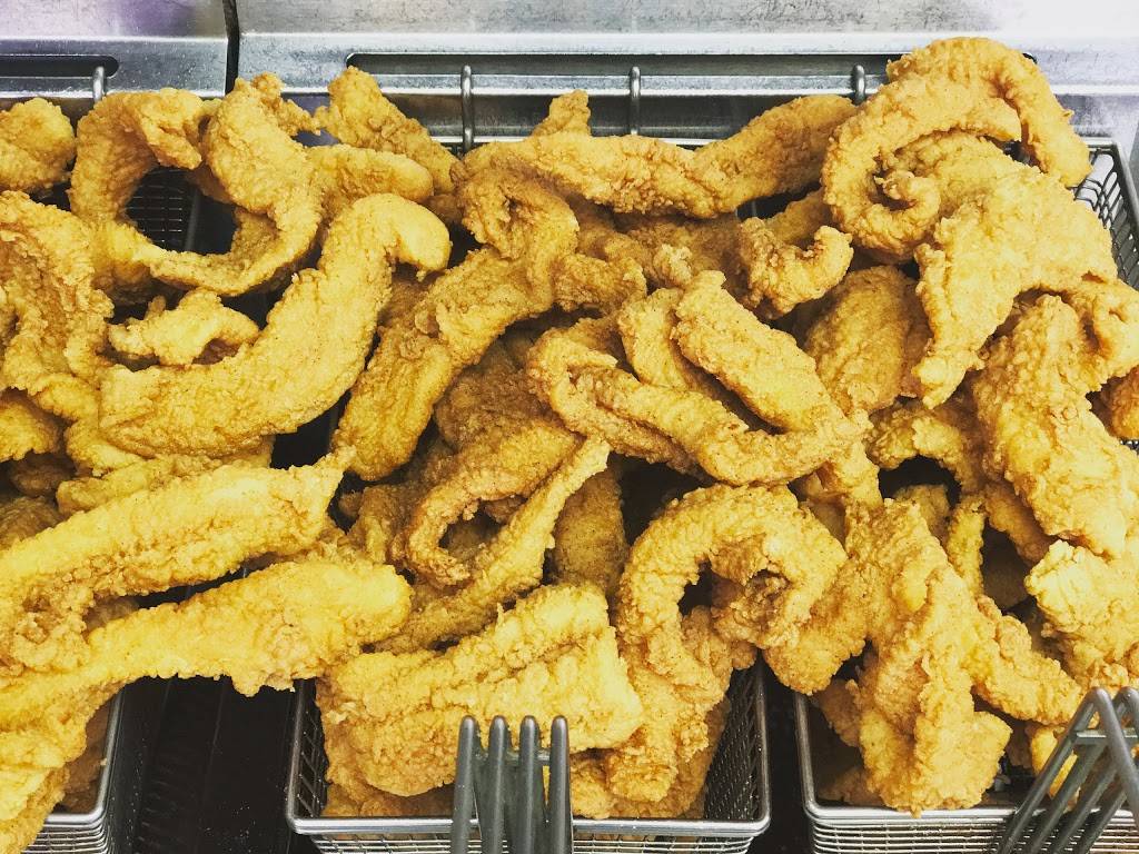 The Original Waves Inn | meal takeaway | 20351 Grand River Ave, Detroit, MI 48219, USA | 3135376000 OR +1 313-537-6000