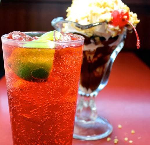 Faris Diner | meal takeaway | 350 Winthrop Ave, North Andover, MA 01845, USA | 9786820824 OR +1 978-682-0824