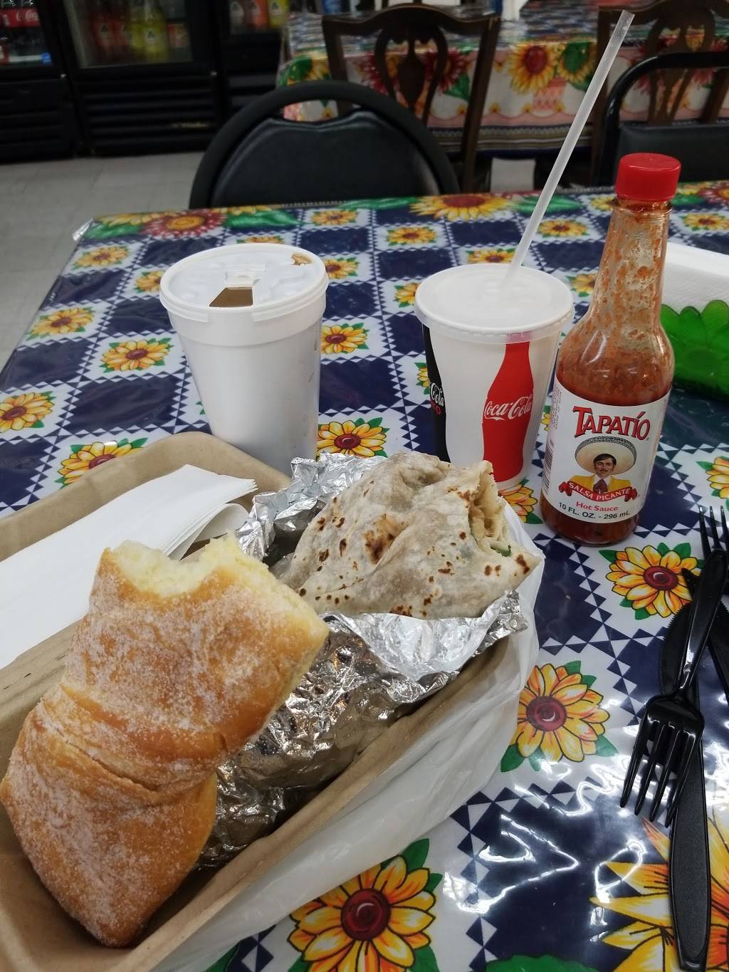 Tortilleria Y Tienda De Leon | restaurant | 16223 NE Glisan St, Portland, OR 97230, USA | 5032554356 OR +1 503-255-4356