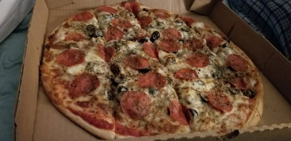 Porkys Pizza | restaurant | 2236 Shelby St, Indianapolis, IN 46203, USA | 3177869434 OR +1 317-786-9434