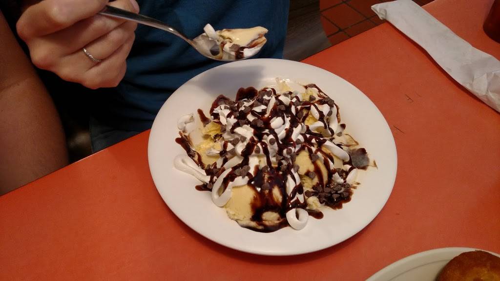 The Cotton Boll Grill | restaurant | 1624 Fairfield Ave, Shreveport, LA 71101, USA | 3182219397 OR +1 318-221-9397