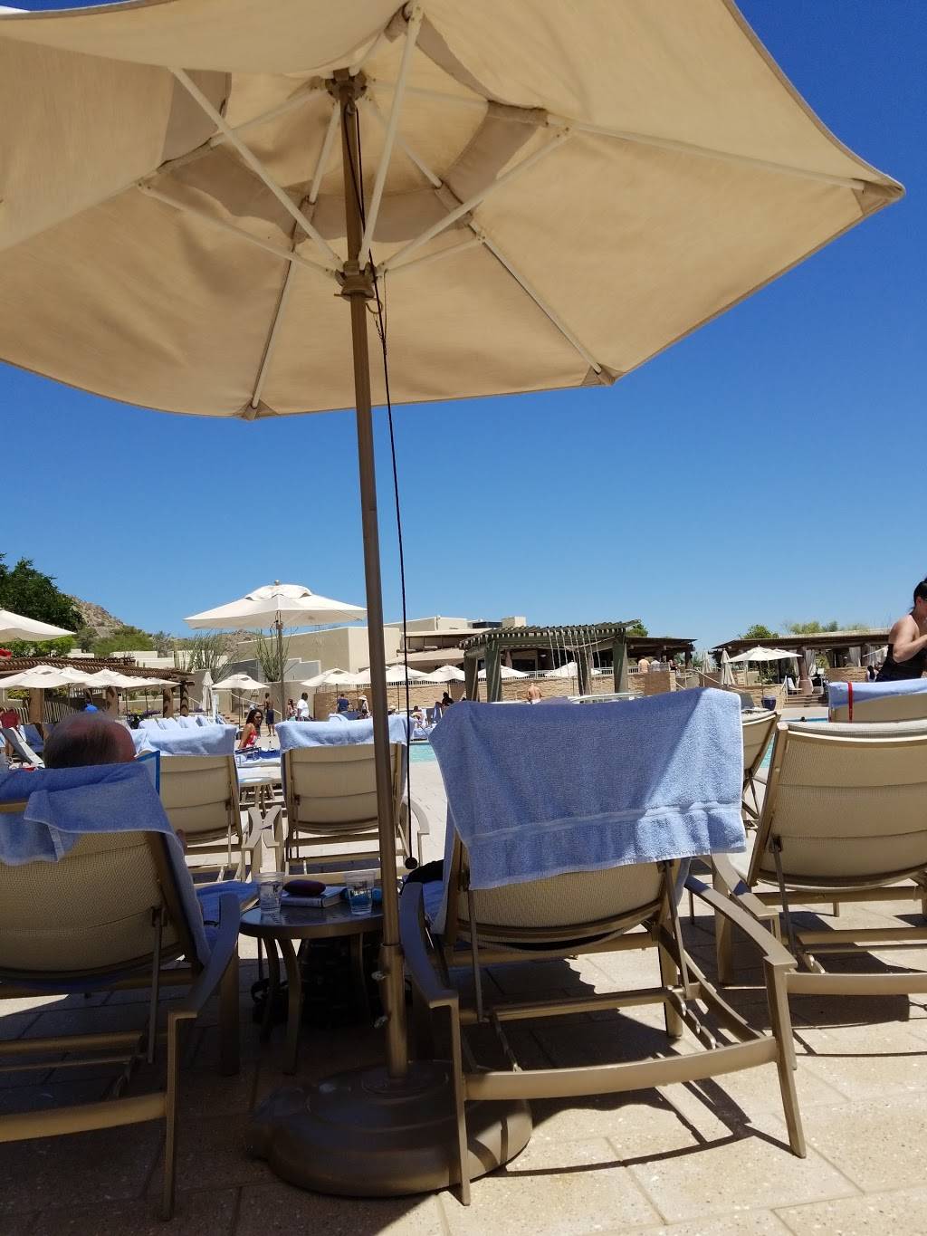 Hoppin Jacks | restaurant | 5402 E Lincoln Dr, Scottsdale, AZ 85253, USA | 4809481700 OR +1 480-948-1700