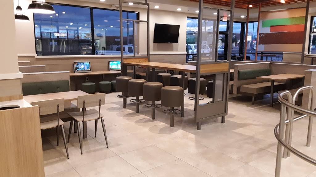 Burger King | restaurant | 1615 W Bell Rd, Phoenix, AZ 85023, USA | 6022188830 OR +1 602-218-8830