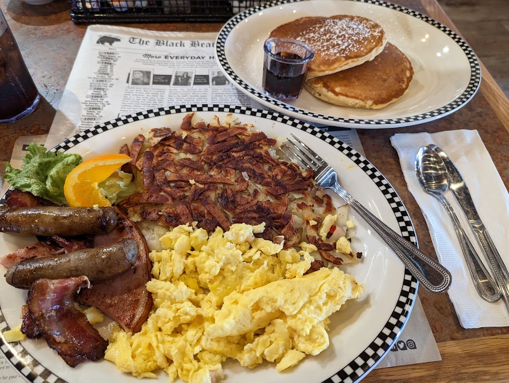 Black Bear Diner Menifee | restaurant | 27990 Bradley Rd, Menifee, CA 92586, USA | 9512170072 OR +1 951-217-0072