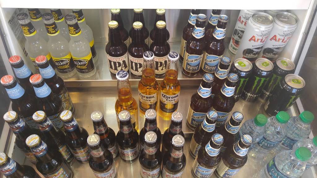 Crazy Mikes Wings | restaurant | 5350 W Bell Rd, Glendale, AZ 85308, USA | 6234636881 OR +1 623-463-6881