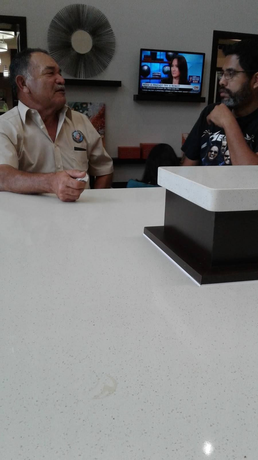 Hazels Country Cooking Restuarant | restaurant | 1333 US-79, Henderson, TX 75652, USA | 9036579286 OR +1 903-657-9286