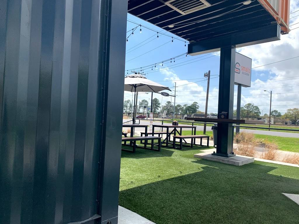 Smalls Sliders | restaurant | 4343 Nicholson Dr, Baton Rouge, LA 70808, USA | 2252560046 OR +1 225-256-0046